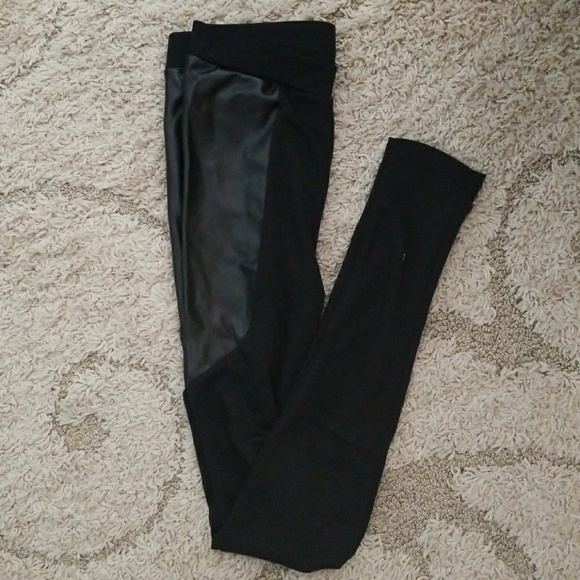 Black Leggings w/Leather Panels - Picture 2 of 3